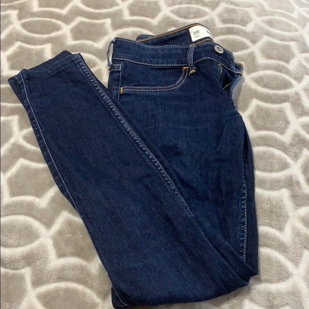 Hollister Jeans - Picture 3 of 3